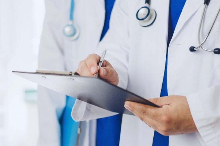 Mercado de trabalho para médicos