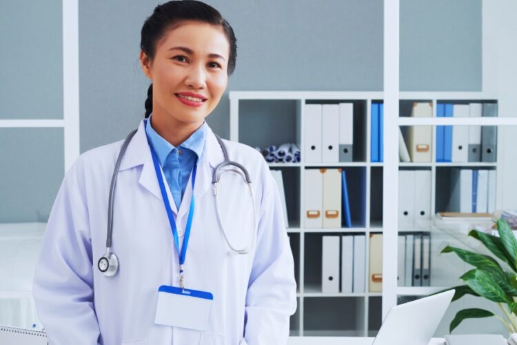 Médico Generalista ou especialista