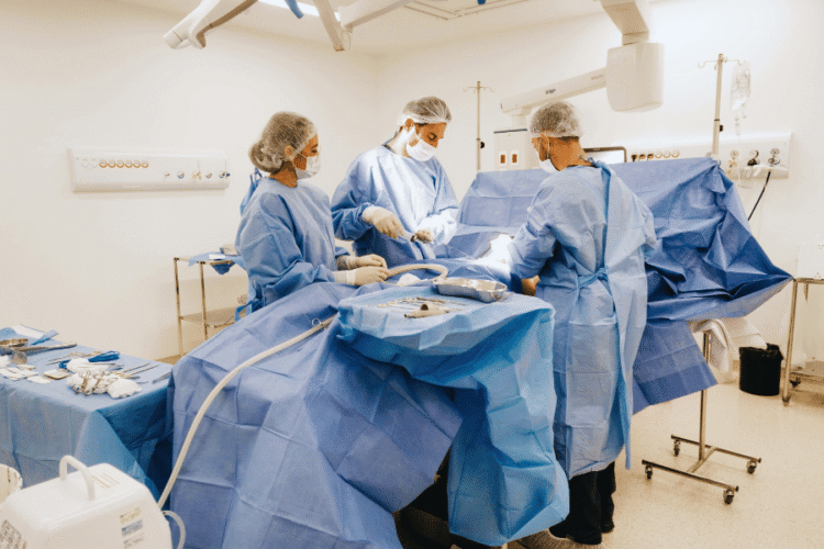 como é uma sala de cirurgia