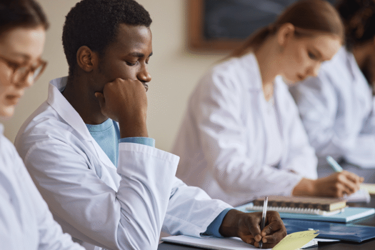 Curso de Medicina mitos e verdades