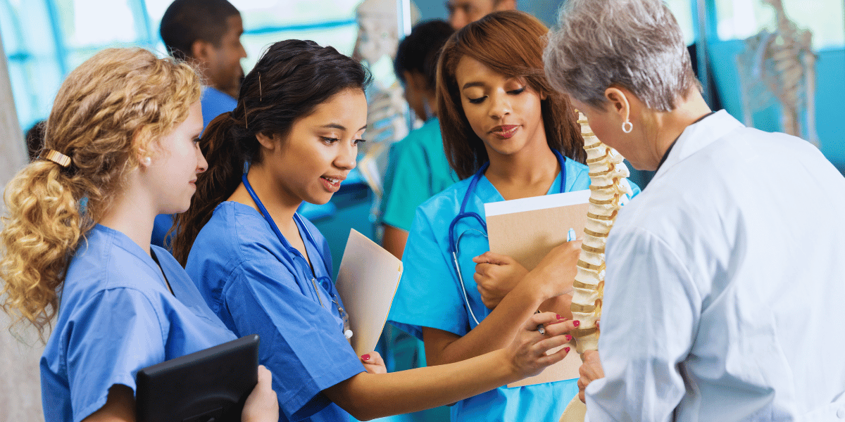 A prática médica só começa no final do curso?